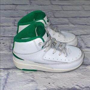 Retro Jordan 2 (White/Green) Size 7c